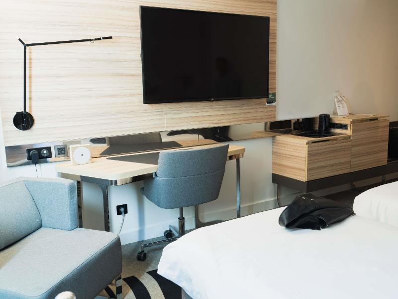 Novotel Valence Sud image