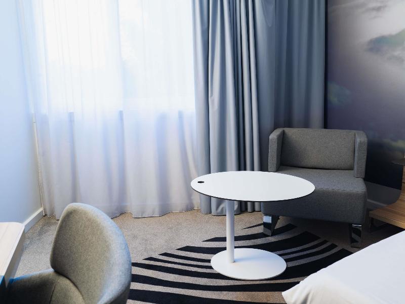 Novotel Valence Sud image