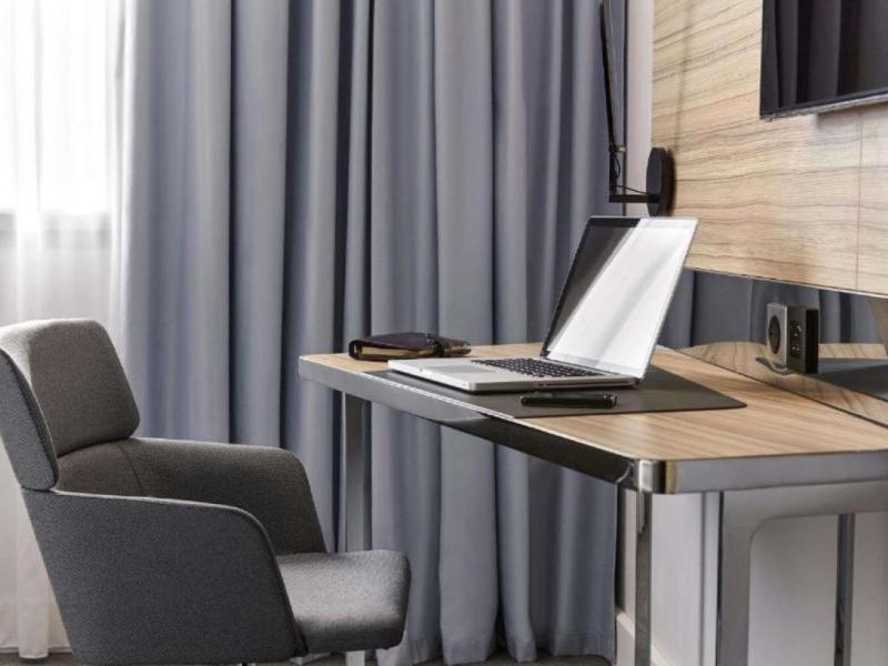 Novotel Valence Sud image