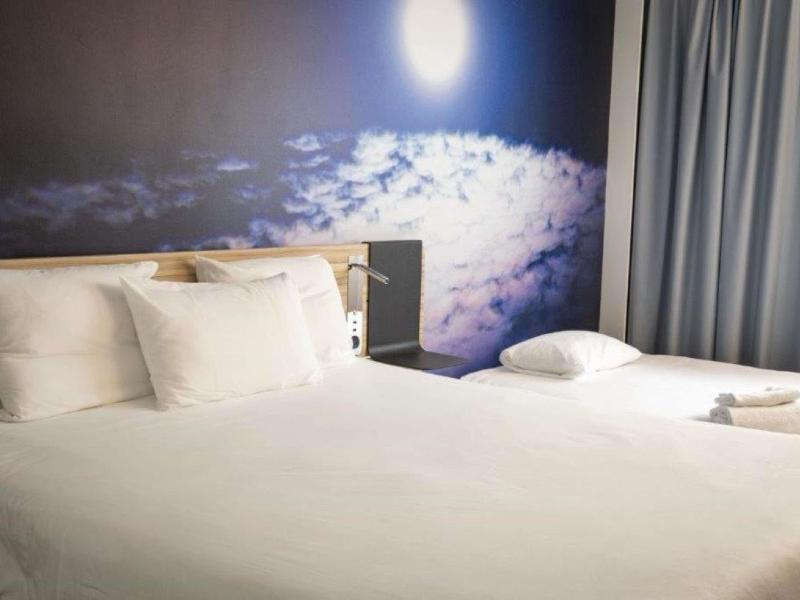 Novotel Valence Sud image