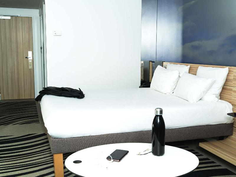 Novotel Valence Sud image