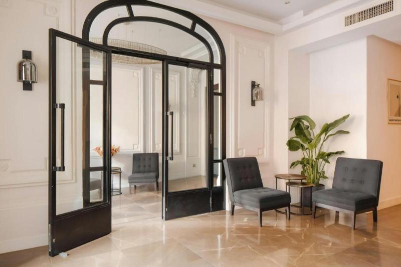 Edmond Hotel Parc Monceau image