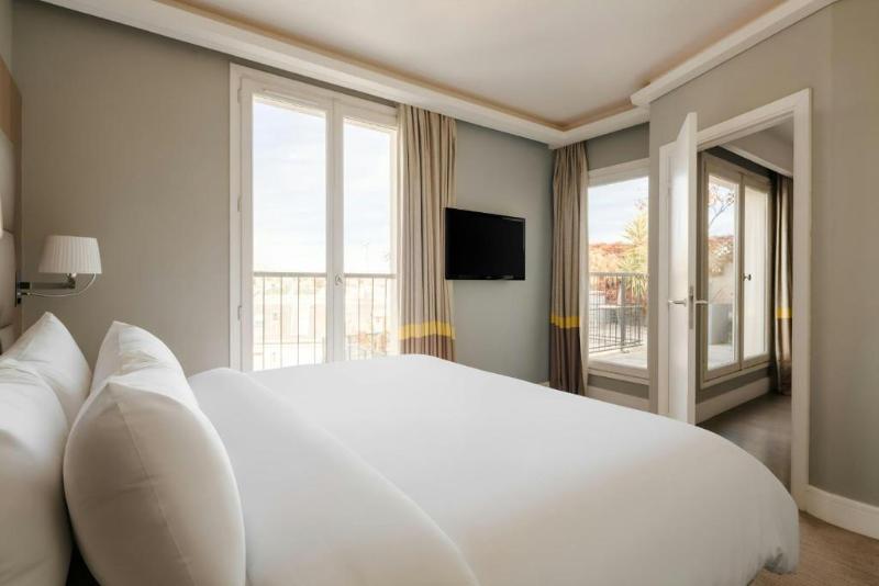 Edmond Hotel Parc Monceau image