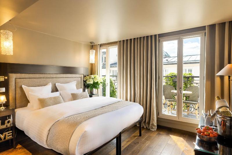 Stay in style at B Montmartre
