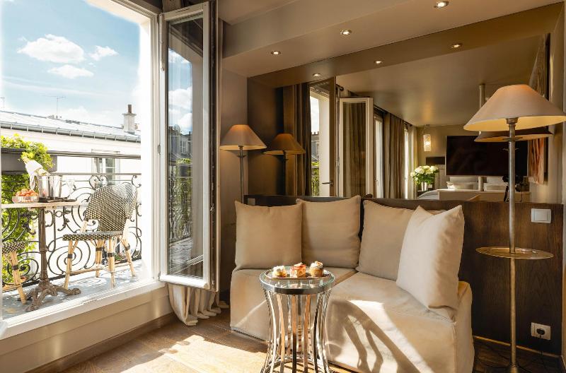 Stay in style at B Montmartre