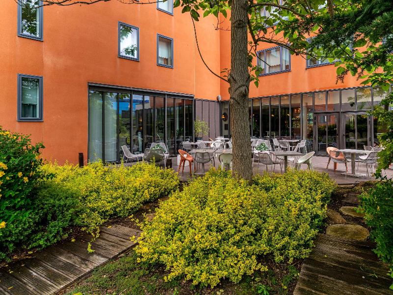 Novotel Suites Reims Centre image