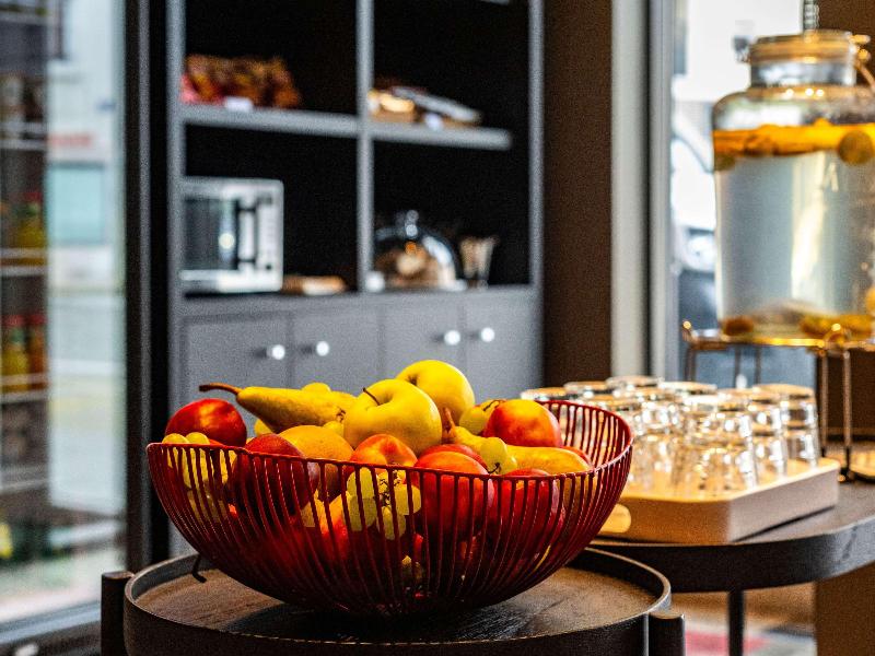 Novotel Suites Reims Centre image