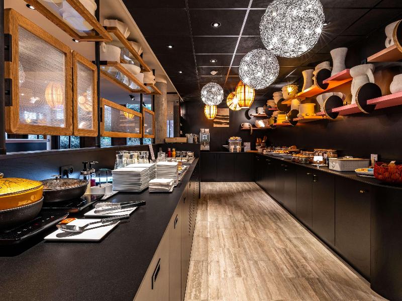 Novotel Suites Reims Centre image