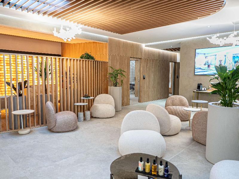 Novotel Avignon Centre image