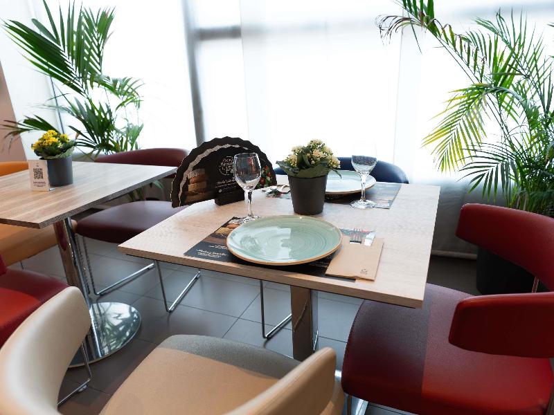 Novotel Suites Malaga Centro image