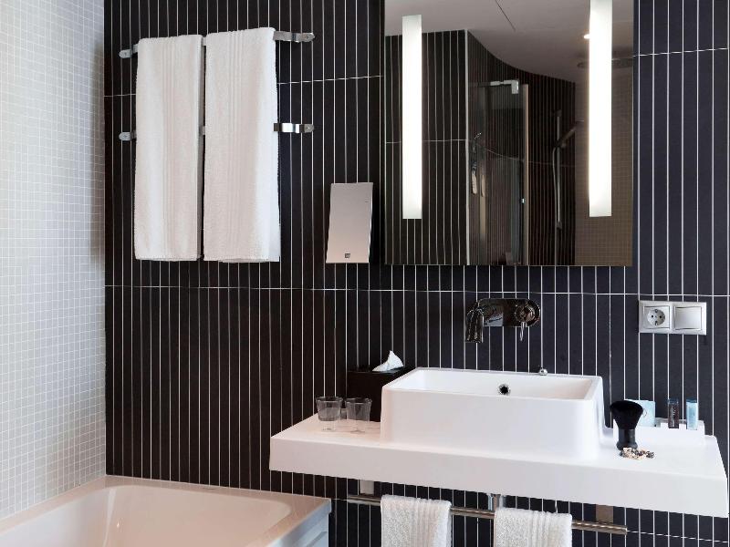 Novotel Suites Malaga Centro image