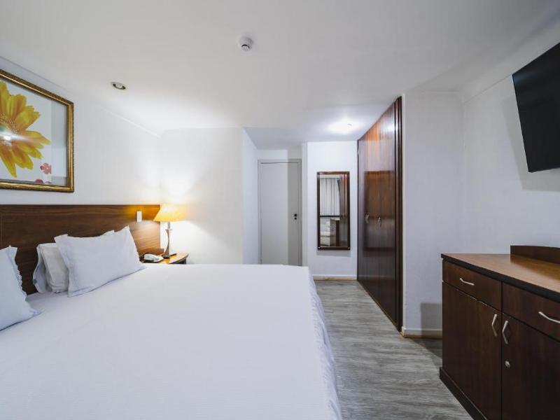 Hotel Dan Inn Curitiba Centro by Nacional Inn image