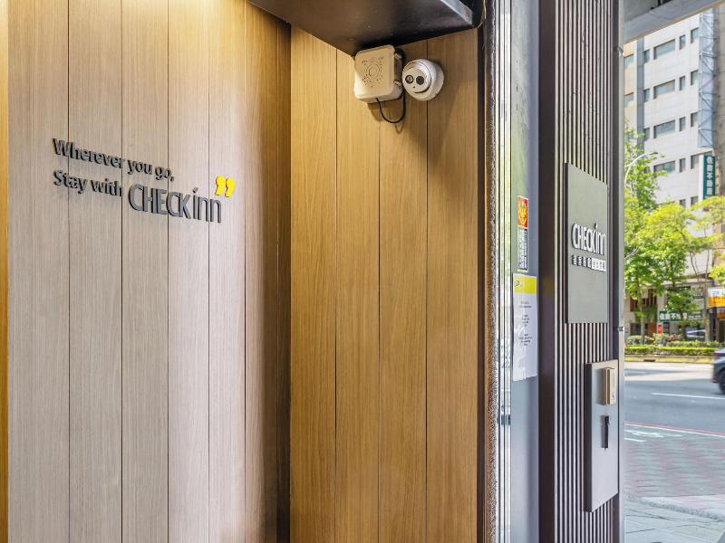 CHECK Inn Taipei Xinyi image