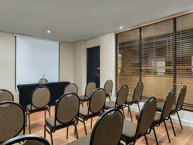 Protea Hotel Bloemfontein Willow Lake image