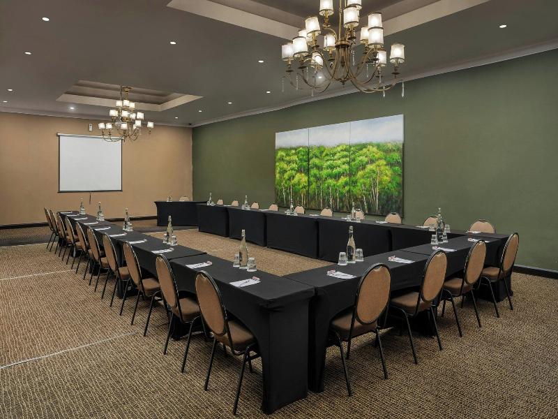 Protea Hotel Bloemfontein Willow Lake image