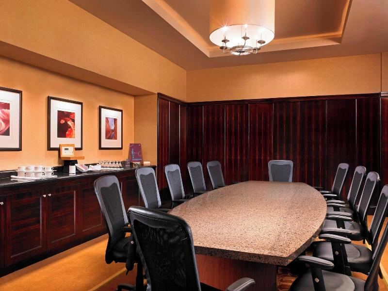 Sheraton Garden Grove Anaheim South image