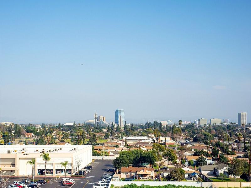 Sheraton Garden Grove Anaheim South image