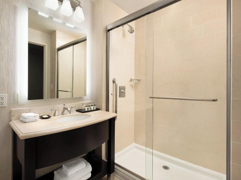 Sheraton Garden Grove Anaheim South image