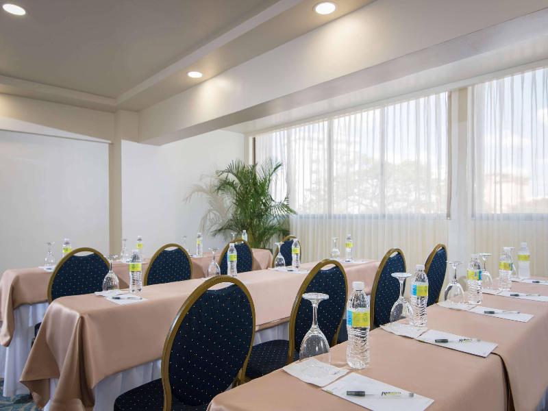 Radisson Santo Domingo image