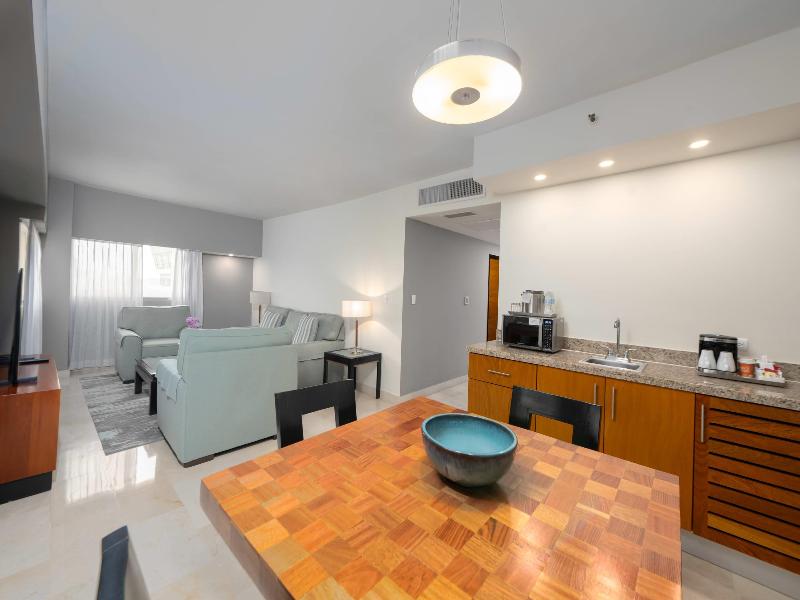 Radisson Santo Domingo image