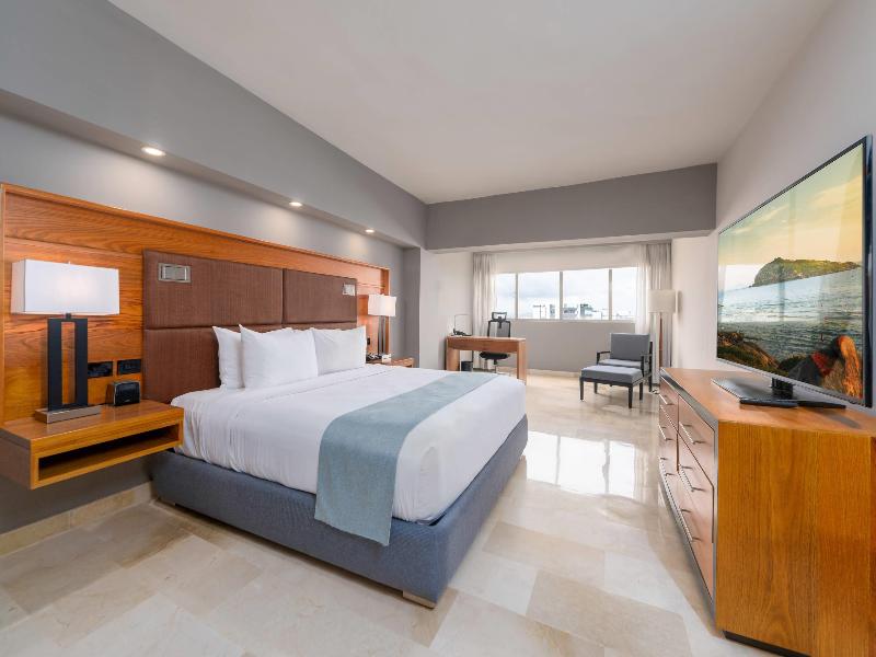 Radisson Santo Domingo image