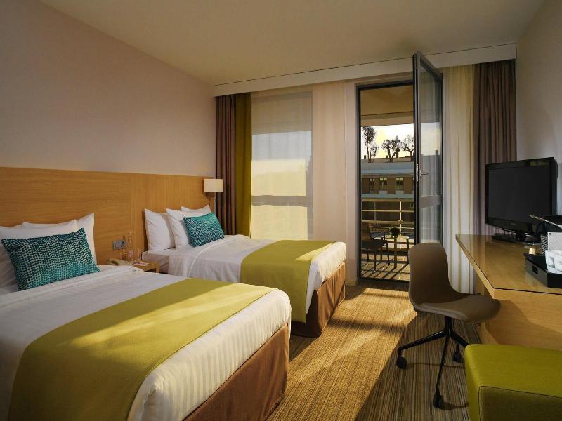 Courtyard By Marriott Montpellier image