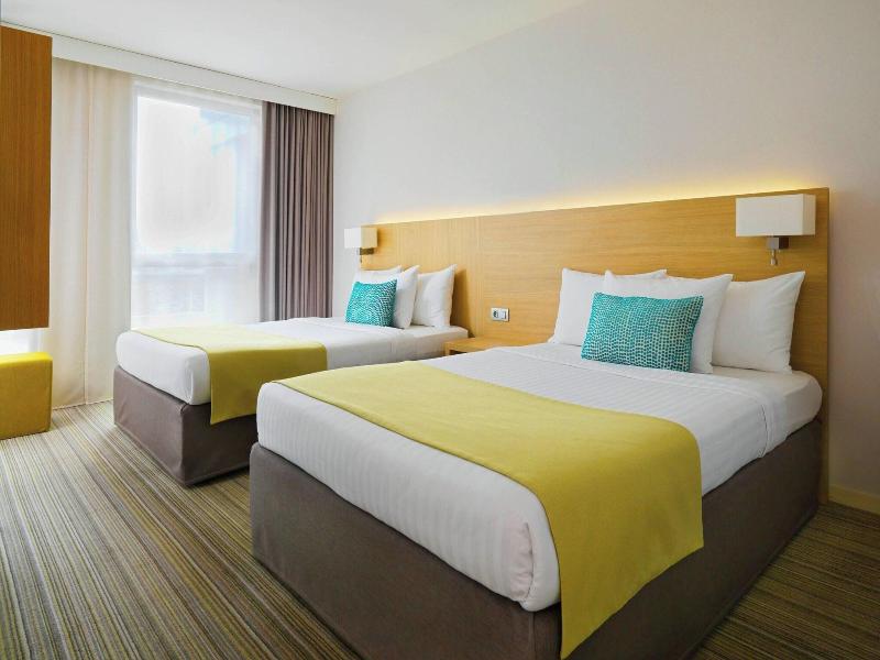 Courtyard By Marriott Montpellier image