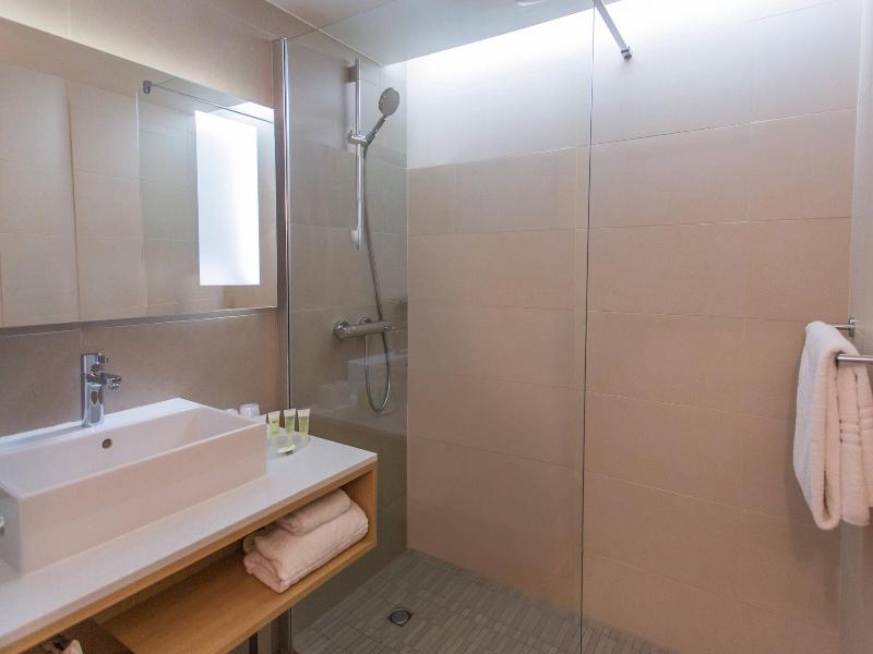 Courtyard By Marriott Montpellier image