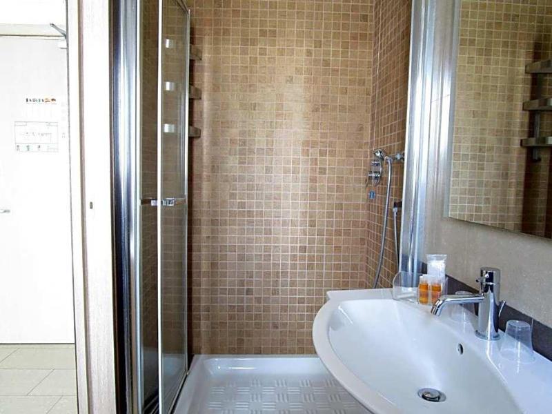 Hotel Nelton image
