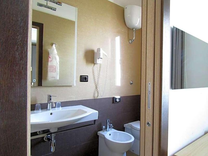 Hotel Nelton image