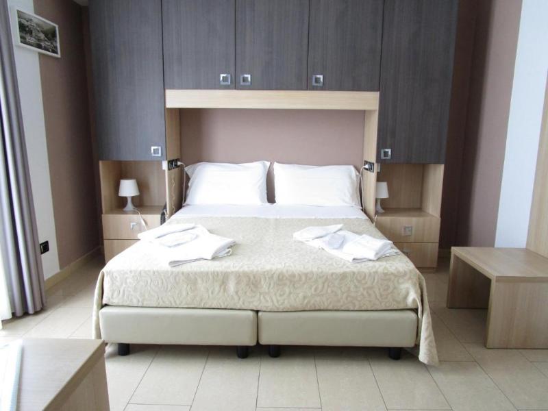 Hotel Nelton image