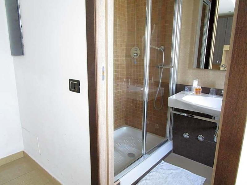 Hotel Nelton image
