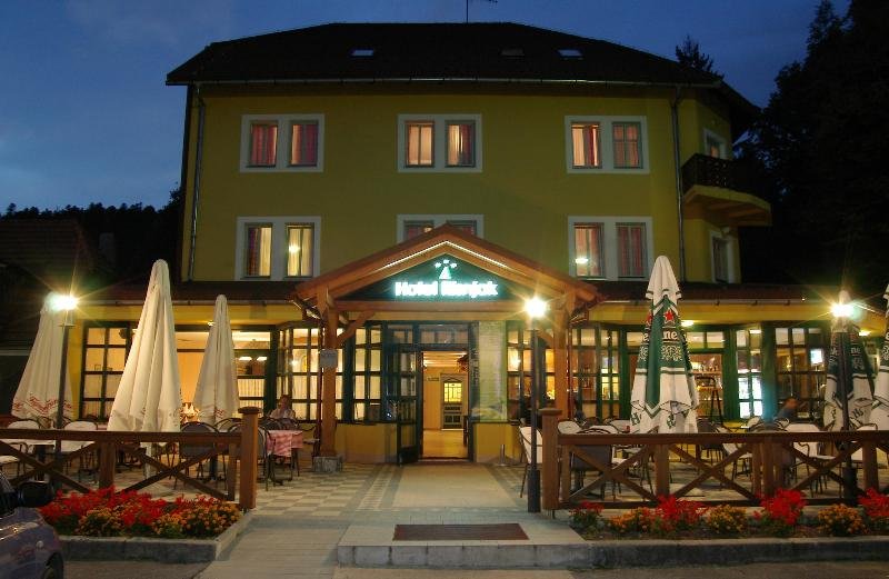 Hotel Risnjak — general view