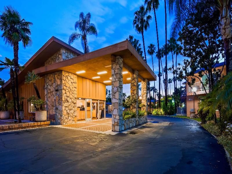Best Western Pine Tree Motel image