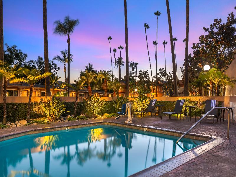 Best Western Pine Tree Motel image