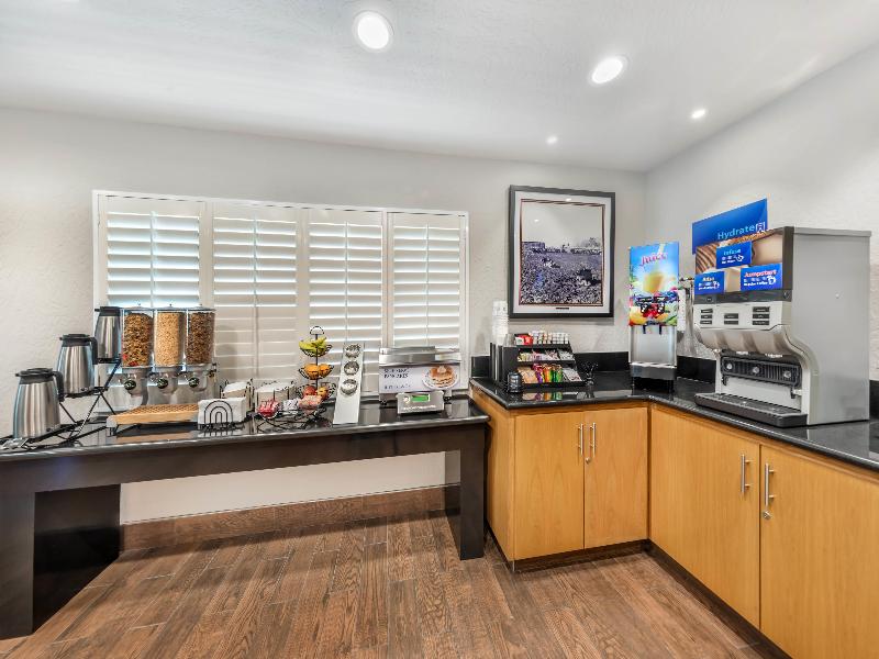 Best Western Pine Tree Motel image