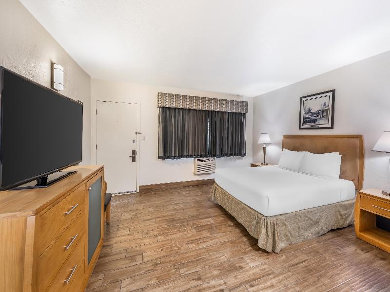 Best Western Pine Tree Motel image