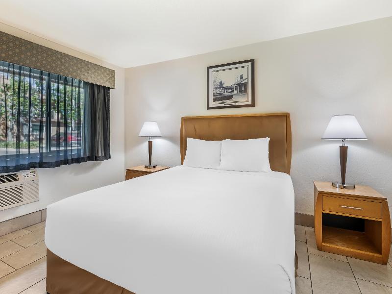 Best Western Pine Tree Motel image