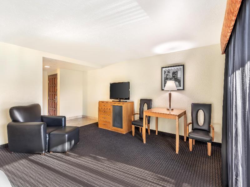 Best Western Pine Tree Motel image
