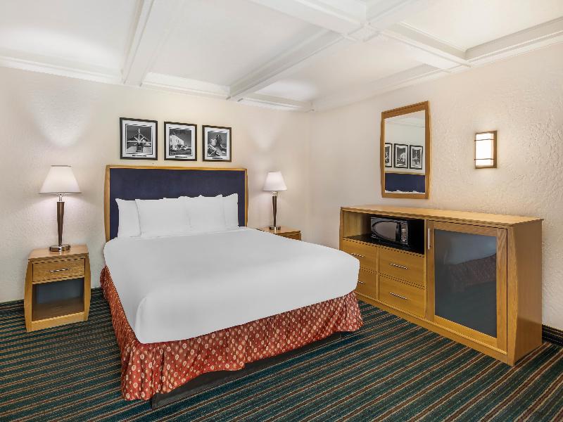 Best Western Pine Tree Motel image