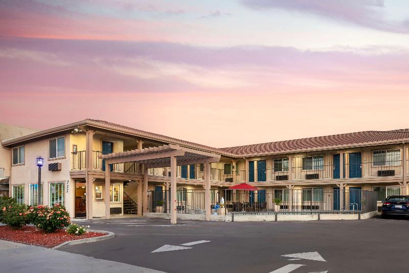 Best Western Hanford Inn image