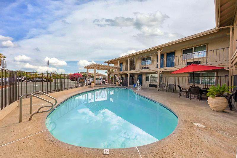 Best Western Hanford Inn image