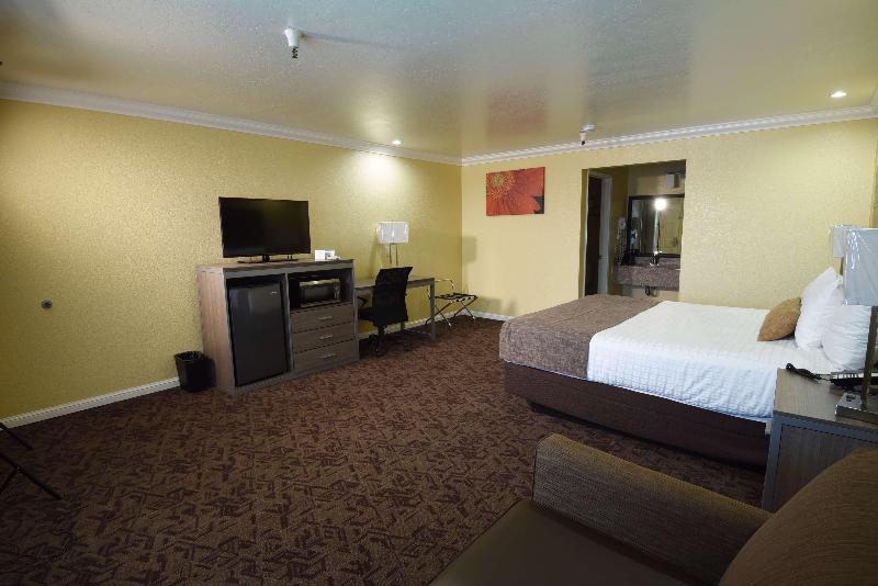 Best Western Hanford Inn image