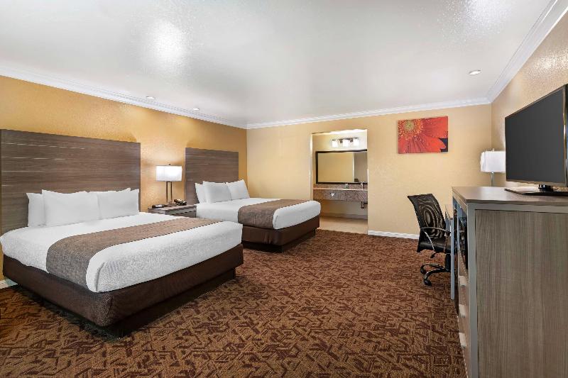Best Western Hanford Inn image