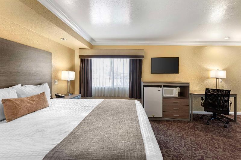 Best Western Hanford Inn image