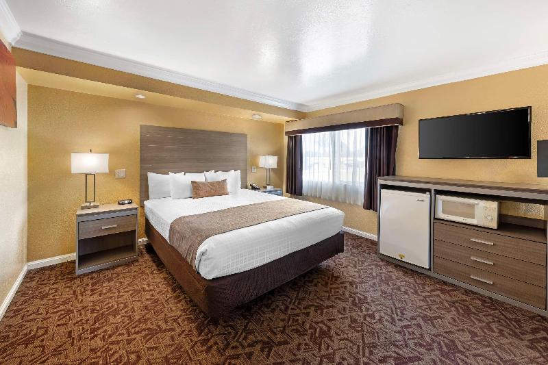 Best Western Hanford Inn image