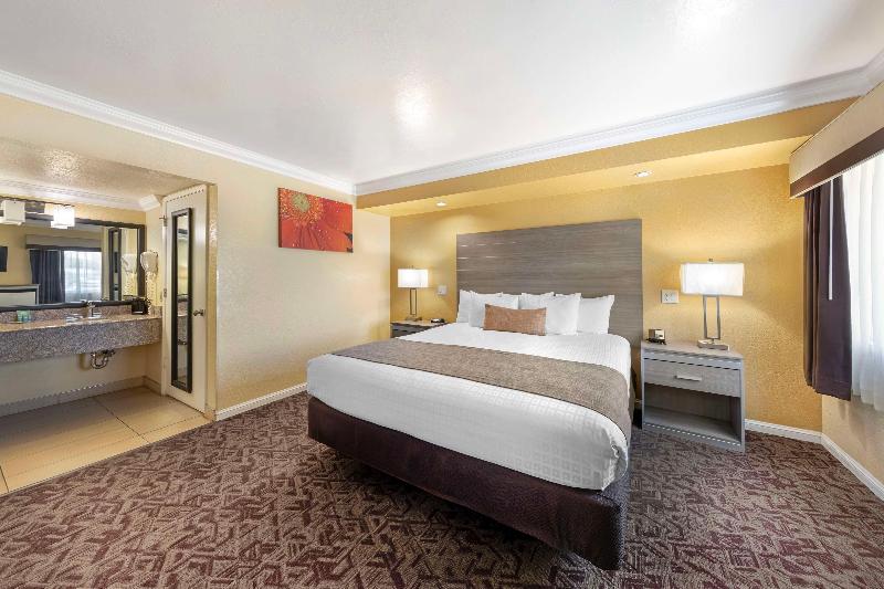 Best Western Hanford Inn image