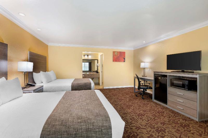 Best Western Hanford Inn image