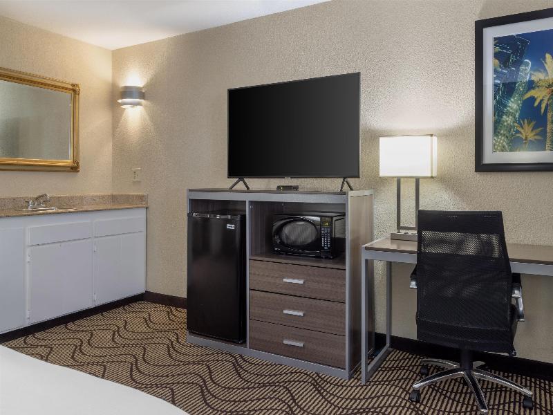 Best Western Heritage Inn image