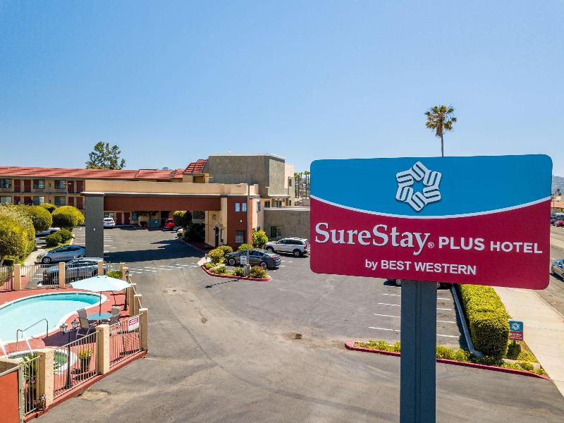Hotel SureStay Plus Hotel by Best Western El Cajon